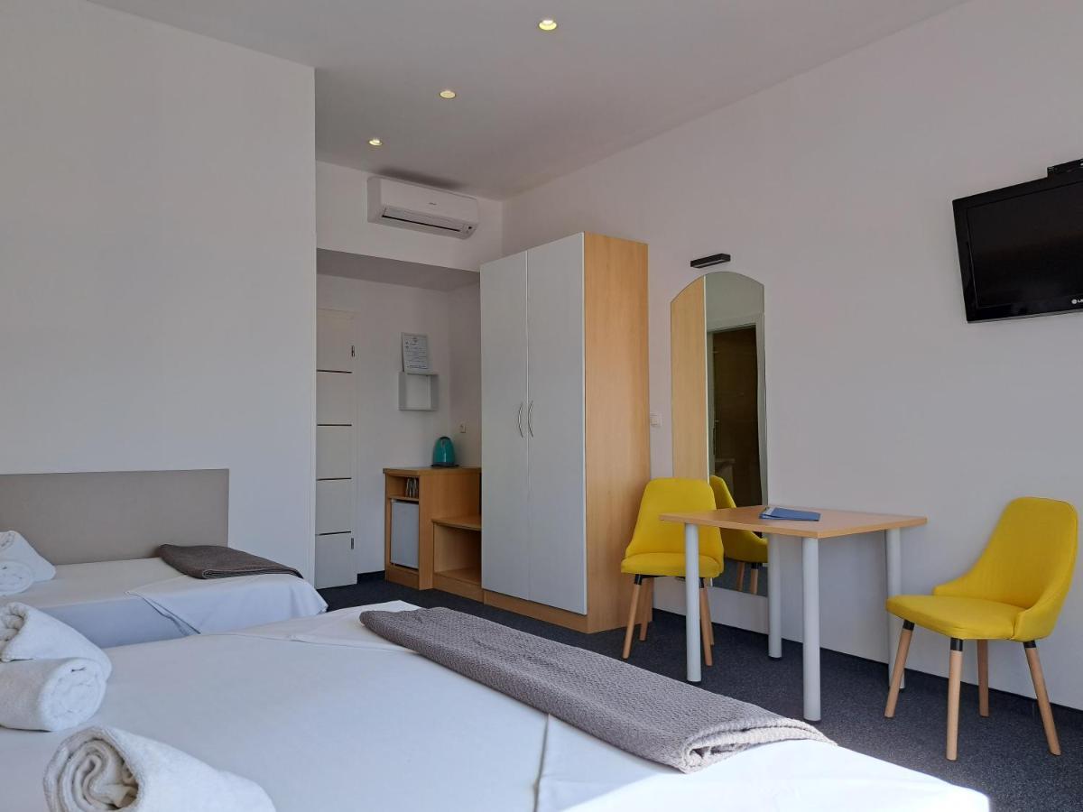 Stobreč Rooms Zvonimir المظهر الخارجي الصورة