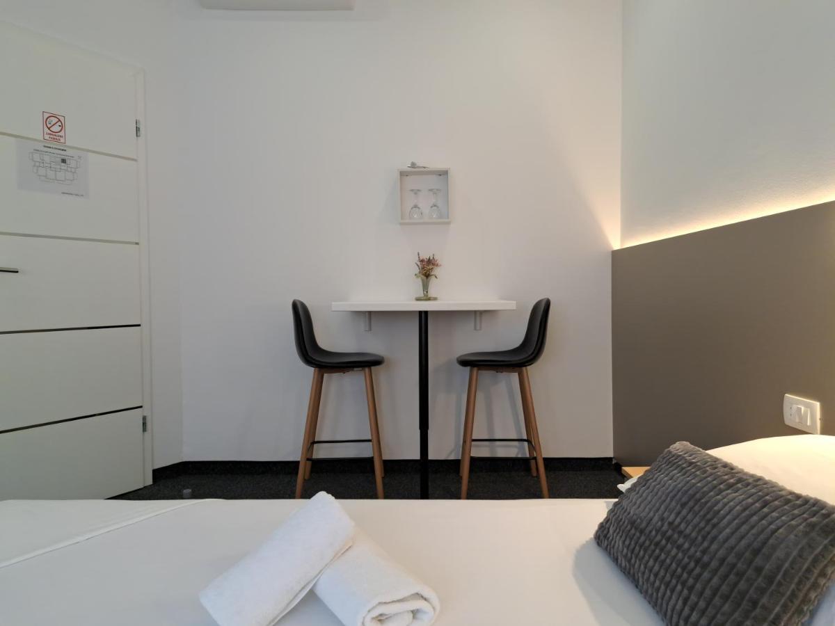 Stobreč Rooms Zvonimir المظهر الخارجي الصورة